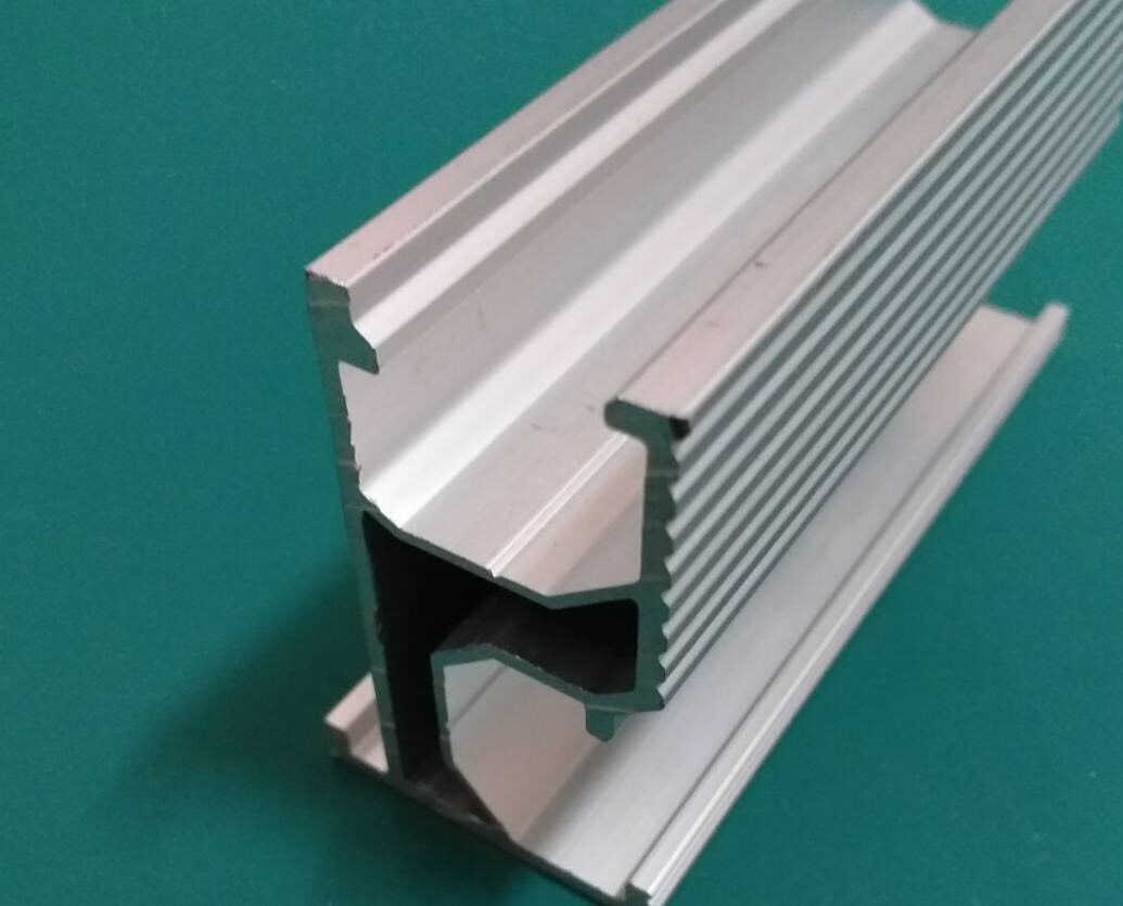 Nhôm solar