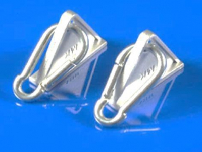Móc treo dụng cụ